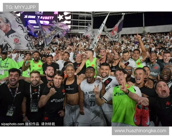 全球足球巨星齐聚一堂共襄盛举展现魅力与激情的足球盛宴